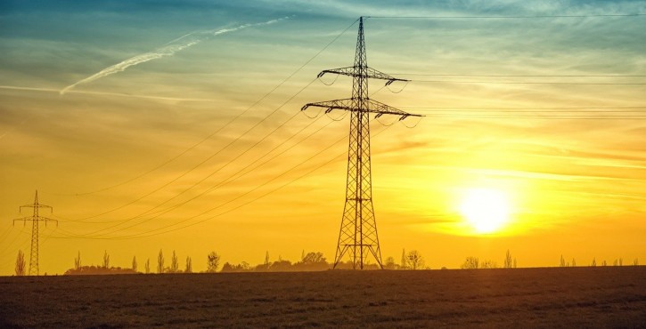 PEUT-ON ENGAGER LA RESPONSABILITÉ D’ENEDIS EN CAS D’INCENDIE CAUSÉ PAR UNE SURTENSION ?