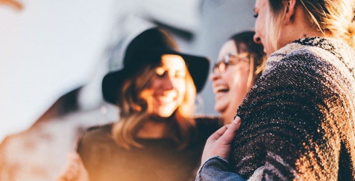 La promotion pour le droit des femmes consacrée comme action humanitaire