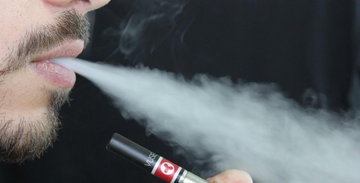 Cigarette électronique : interdiction dans les lieux publics