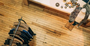Une promesse unilatérale de vente insérée dans un contrat de location-gérance doit être enregistrée