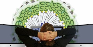 Arnaque au photovoltaïque : autofinancement mensonger, vendeur condamné