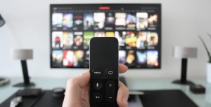 Pourquoi les IPTV sont illégales ? Quels sont les risques ?
