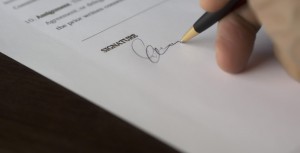 Résiliation unilatérale de l'assureur au motif que l'assuré refuse de signer un avenant