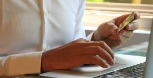 Précisions sur l’obligation d’information du professionnel et le droit de rétractation du consommateur