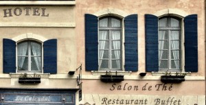 Rachat d’un hôtel pris en crédit-bail : avec ou sans TVA ?