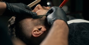 QUELLE EST LA RESPONSABILITÉ D’UN COIFFEUR ENVERS SON CLIENT ?