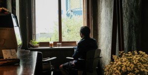 Locataire âgé : prise en compte des ressources des 12 derniers mois