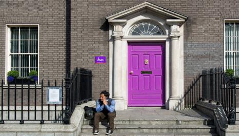 Etranger marié à un français et refus de titre de séjour
