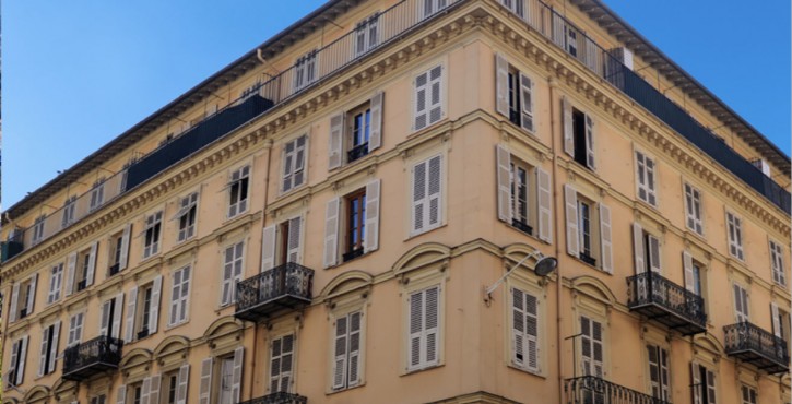 RÈGLEMENT DE COPROPRIÉTÉ : LA CONTRADICTION D'UNE CLAUSE AVEC UNE DISPOSITION IMPÉRATIVE LA REND-ELLE INAPPLICABLE ?
