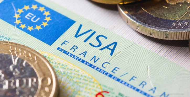Le licenciement du salarié étranger en situation d'emploi illicite
