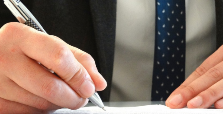 Le faux témoignage en justice. 