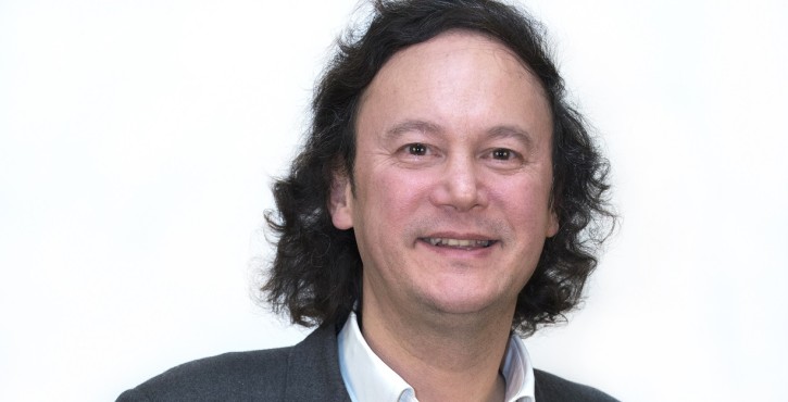 Radio – requalification des 21 ans de CDDU en CDI et licenciement sans cause d’un animateur (CPH Paris 11 mai 2023)