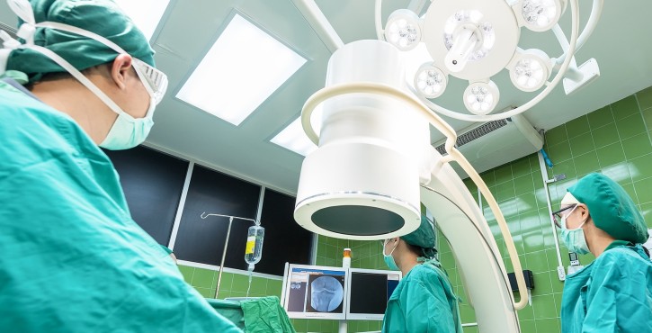 Responsabilité médicale suit eà l'oubli d'une compresse 