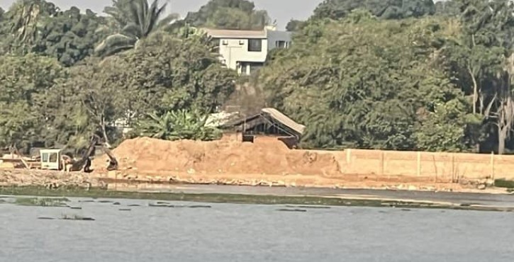 Arrêt des travaux du parc nautique sur le « lac Tshombe » par l’assemblée provinciale, en débat. 