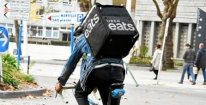 Livreurs des plateformes numériques : salariés malgré eux