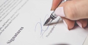 Requalification du CDD en CDI en cas de défaut de signature de l’employeur