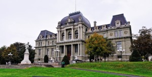 Pourquoi attaquer la Préfecture en cas d'acte illégal de sa part ?