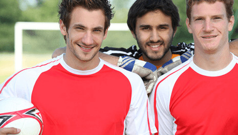 La protection par le droit pénal des arbitres et juges sportifs ainsi que leur statut social et fiscal